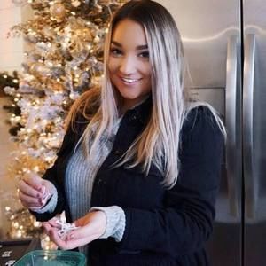 Meet your Posher, Renee
